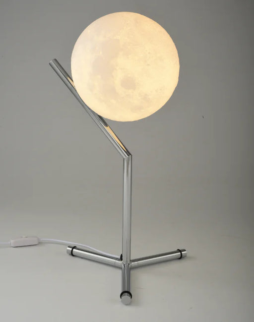Chic Minimalist Desk Lamp for Any Space